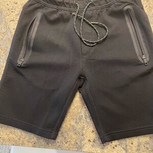 Men’s American Eagle shorts. Size XS. Gently used. No stains